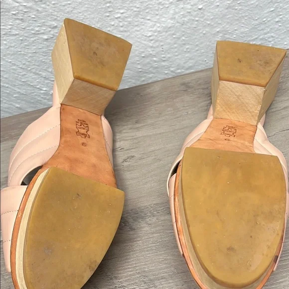 Beklina Pink Mules with Crisscross Straps - Picture 3 of 10